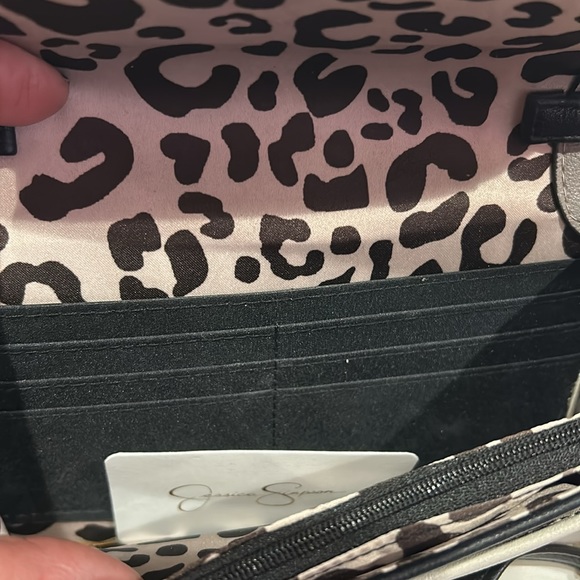 Grays & Black Bow Crossbody/clutch - Picture 7 of 11